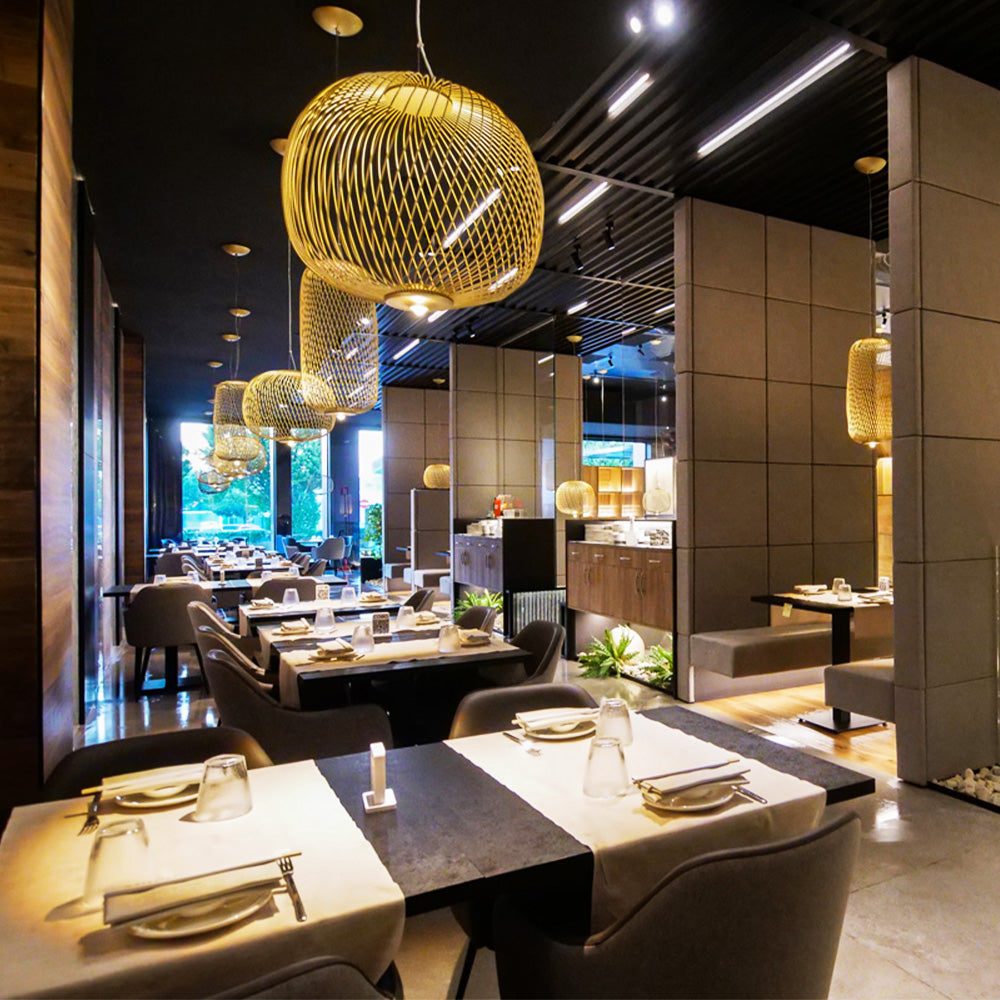HUALIN Luxurious sintered stone dining tables, solid wood dining tables, dining chairs and comfortable booths. Customizable materials, colors and sizes