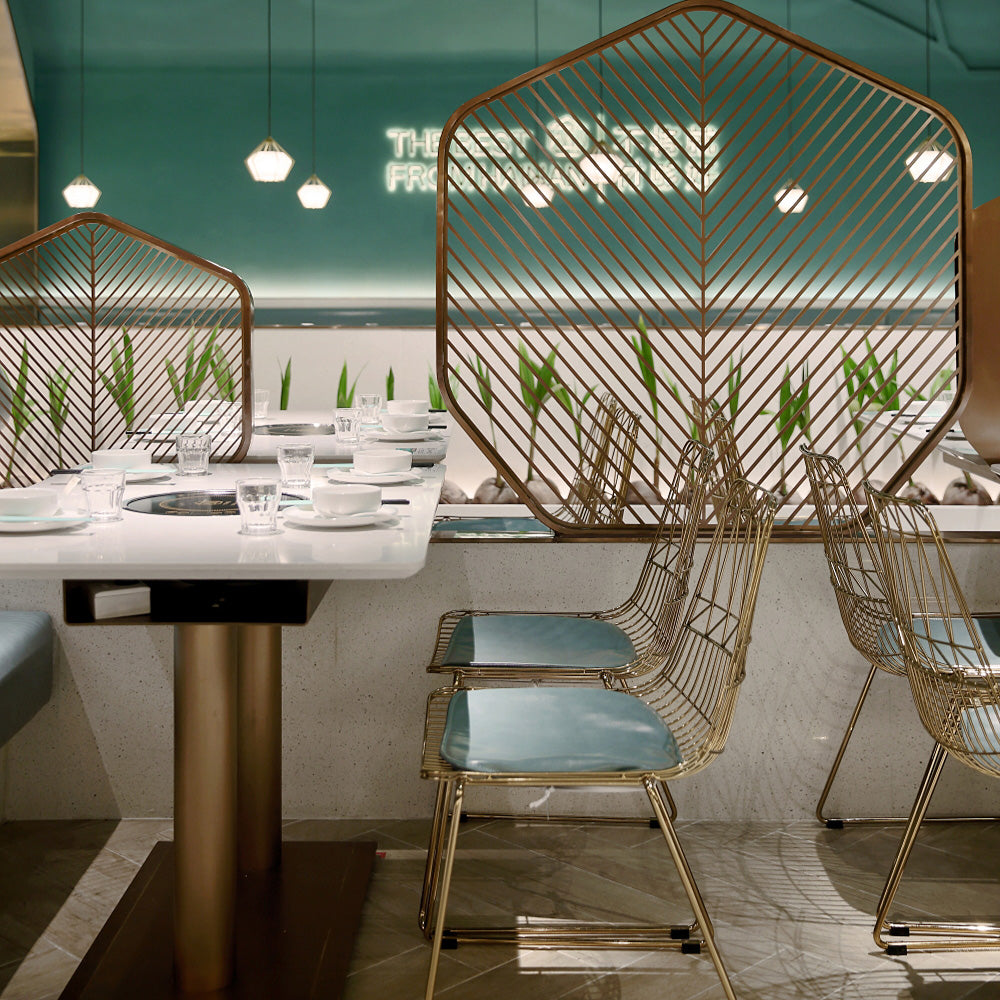 HUALIN Luxurious sintered stone dining tables, solid wood dining tables, dining chairs and comfortable booths. Customizable materials, colors and sizes