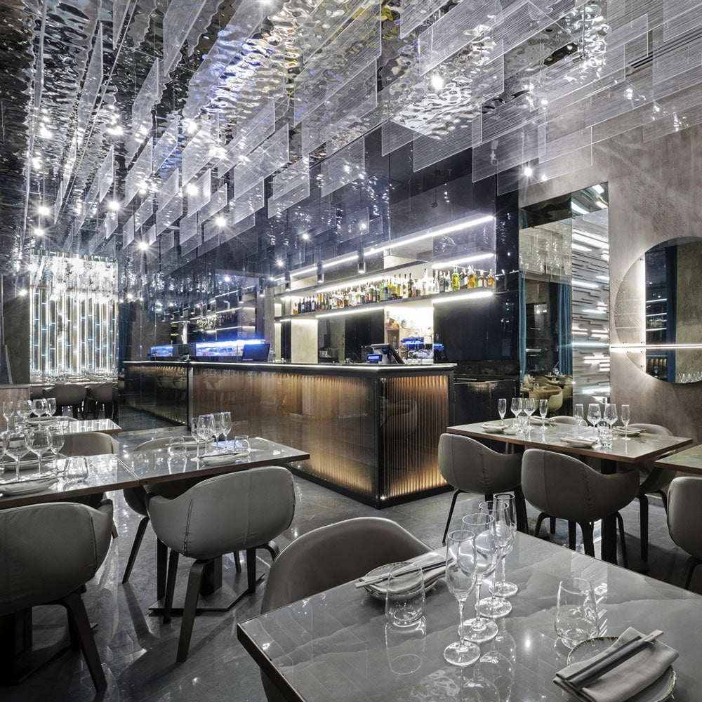 HUALIN Luxurious sintered stone dining tables, solid wood dining tables, dining chairs and comfortable booths. Customizable materials, colors and sizes