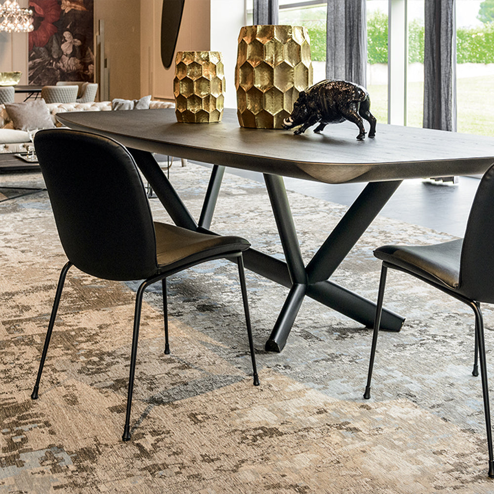 HUALIN High quality and comfortable chairs for hotels, theme restaurants and cafes, customizable colors, materials and sizes