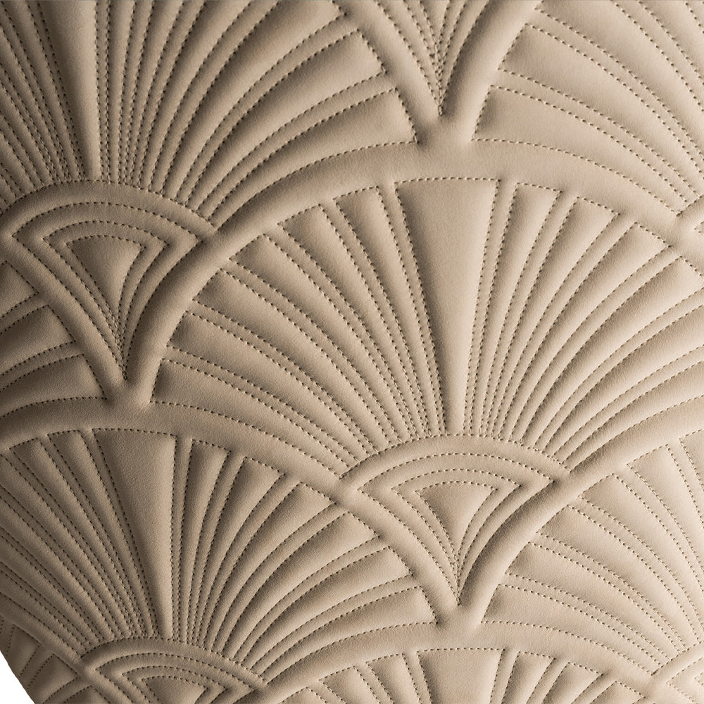 HUALIN High quality and comfortable chairs for hotels, theme restaurants and cafes, customizable colors, materials and sizes