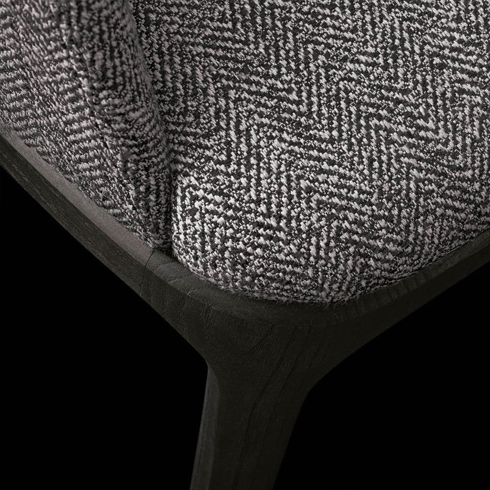HUALIN High quality and comfortable chairs for hotels, theme restaurants and cafes, customizable colors, materials and sizes