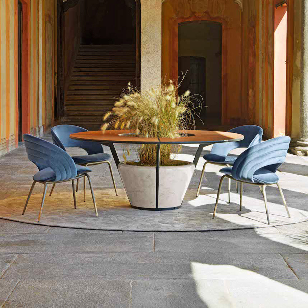 HUALIN High quality and comfortable chairs for hotels, theme restaurants and cafes, customizable colors, materials and sizes