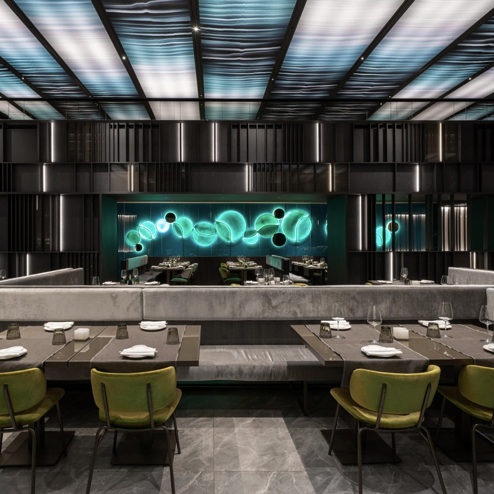 HUALIN Luxurious sintered stone dining tables, solid wood dining tables, dining chairs and comfortable booths. Customizable materials, colors and sizes
