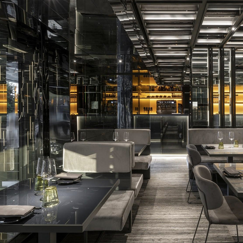 HUALIN Luxurious sintered stone dining tables, solid wood dining tables, dining chairs and comfortable booths. Customizable materials, colors and sizes