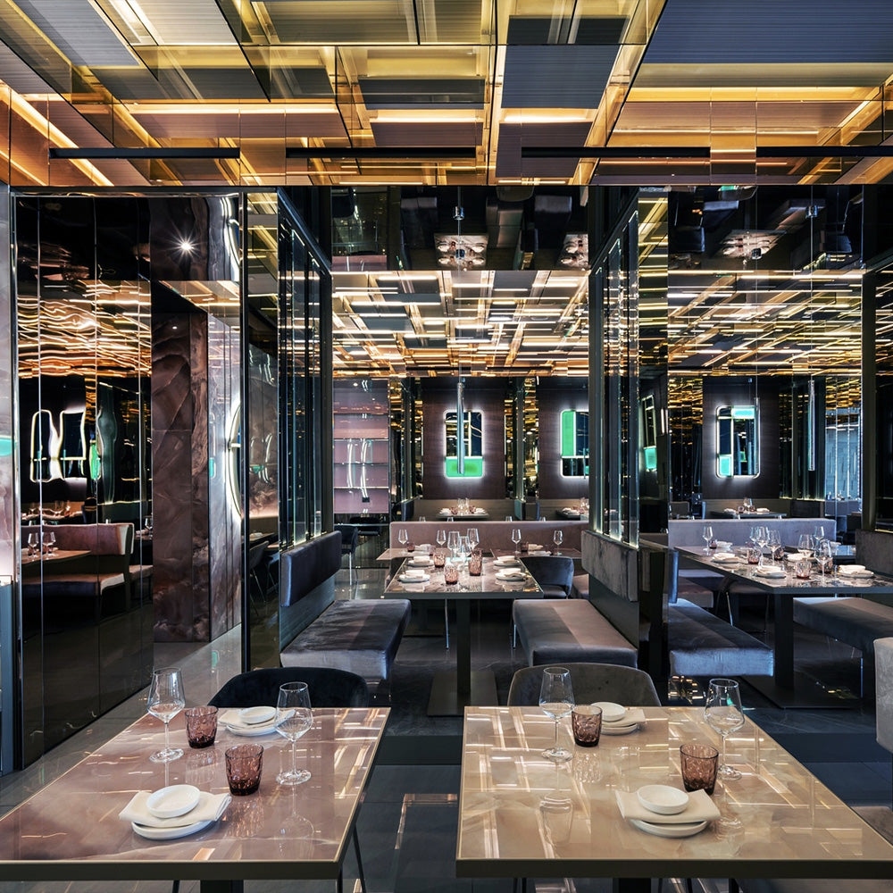 HUALIN Luxurious sintered stone dining tables, solid wood dining tables, dining chairs and comfortable booths. Customizable materials, colors and sizes