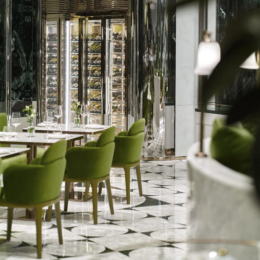 HUALIN Luxurious sintered stone dining tables, solid wood dining tables, dining chairs and comfortable booths. Customizable materials, colors and sizes