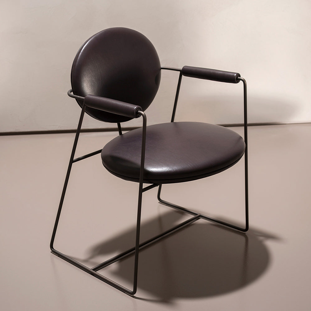 HUALIN High quality and comfortable chairs for hotels, theme restaurants and cafes, customizable colors, materials and sizes