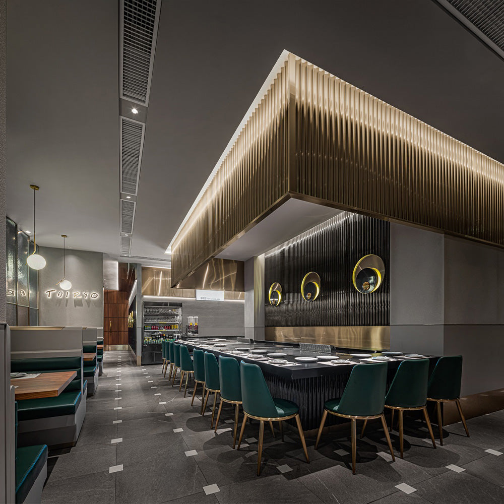 HUALIN Luxurious sintered stone dining tables, solid wood dining tables, dining chairs and comfortable booths. Customizable materials, colors and sizes