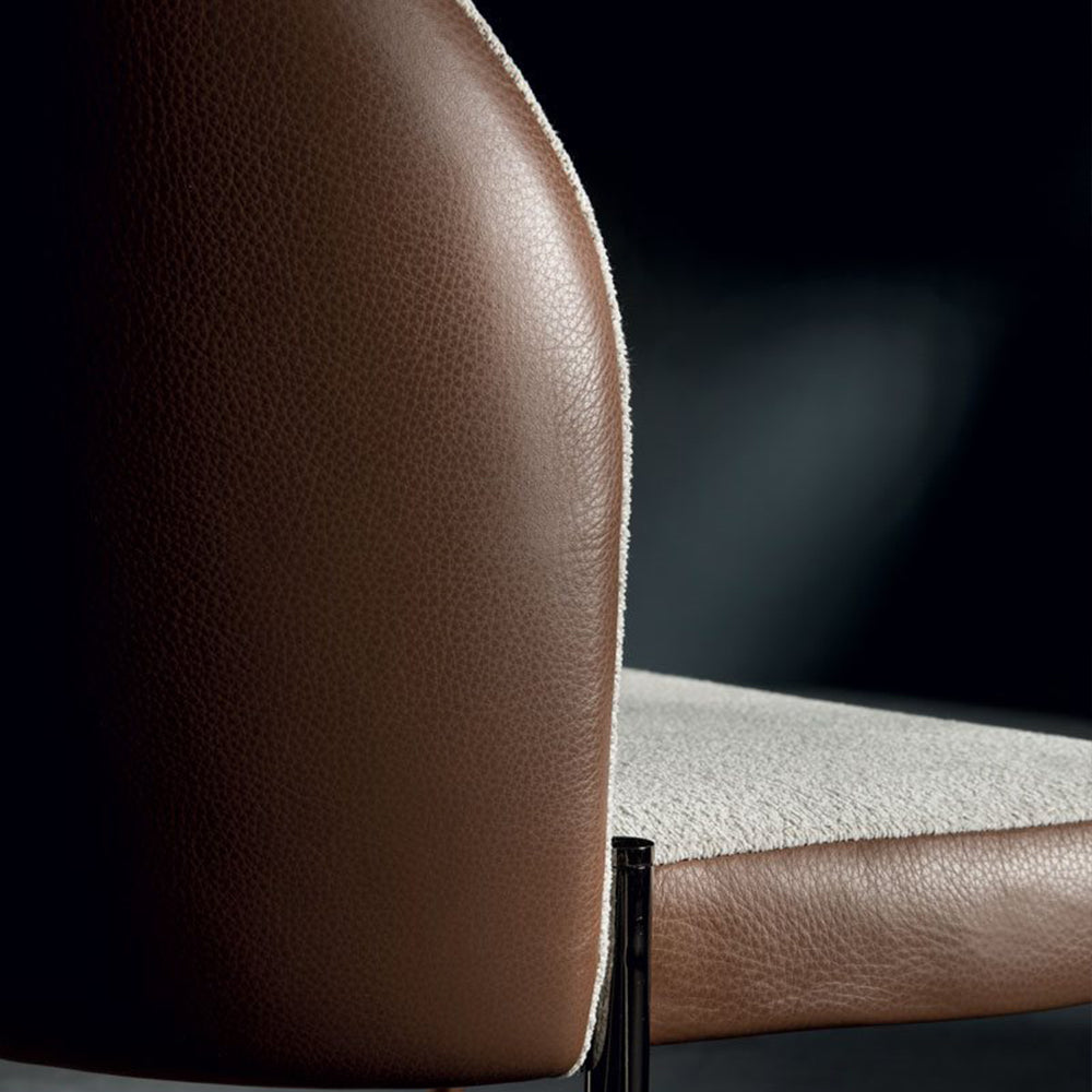 HUALIN High quality and comfortable chairs for hotels, theme restaurants and cafes, customizable colors, materials and sizes