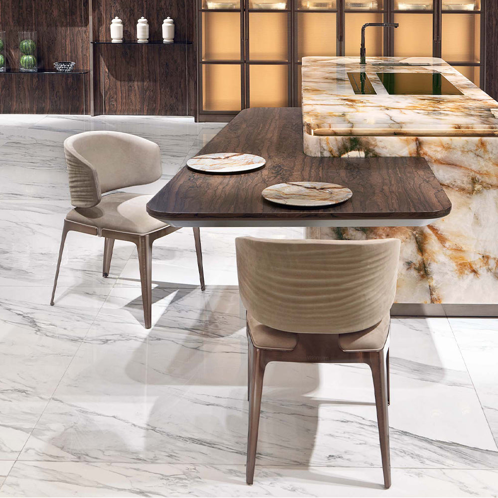 HUALIN High quality and comfortable chairs for hotels, theme restaurants and cafes, customizable colors, materials and sizes
