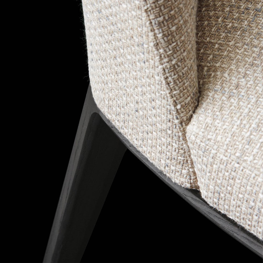 HUALIN High quality and comfortable chairs for hotels, theme restaurants and cafes, customizable colors, materials and sizes