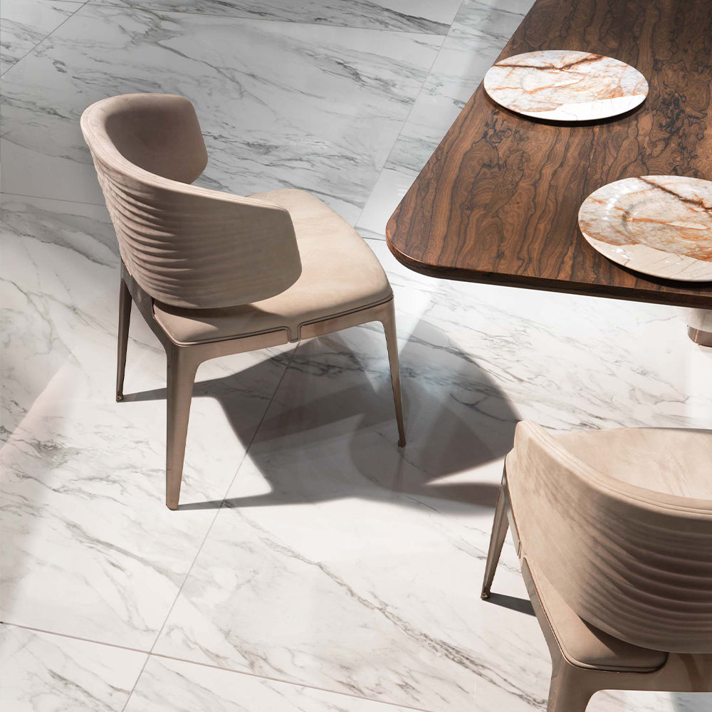 HUALIN High quality and comfortable chairs for hotels, theme restaurants and cafes, customizable colors, materials and sizes