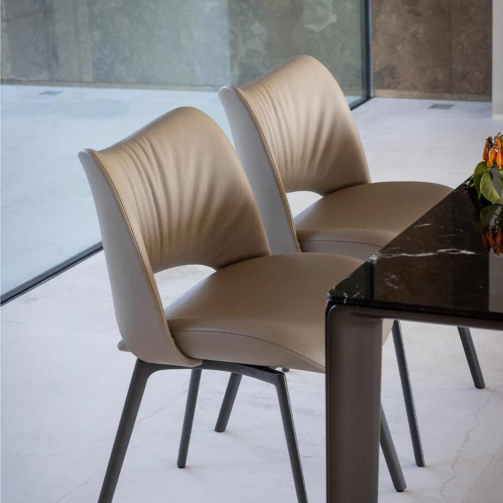 HUALIN High quality and comfortable chairs for hotels, theme restaurants and cafes, customizable colors, materials and sizes